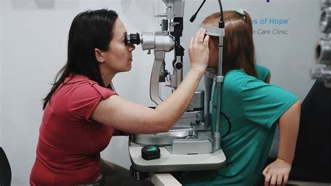 Luis Eye Clinic .